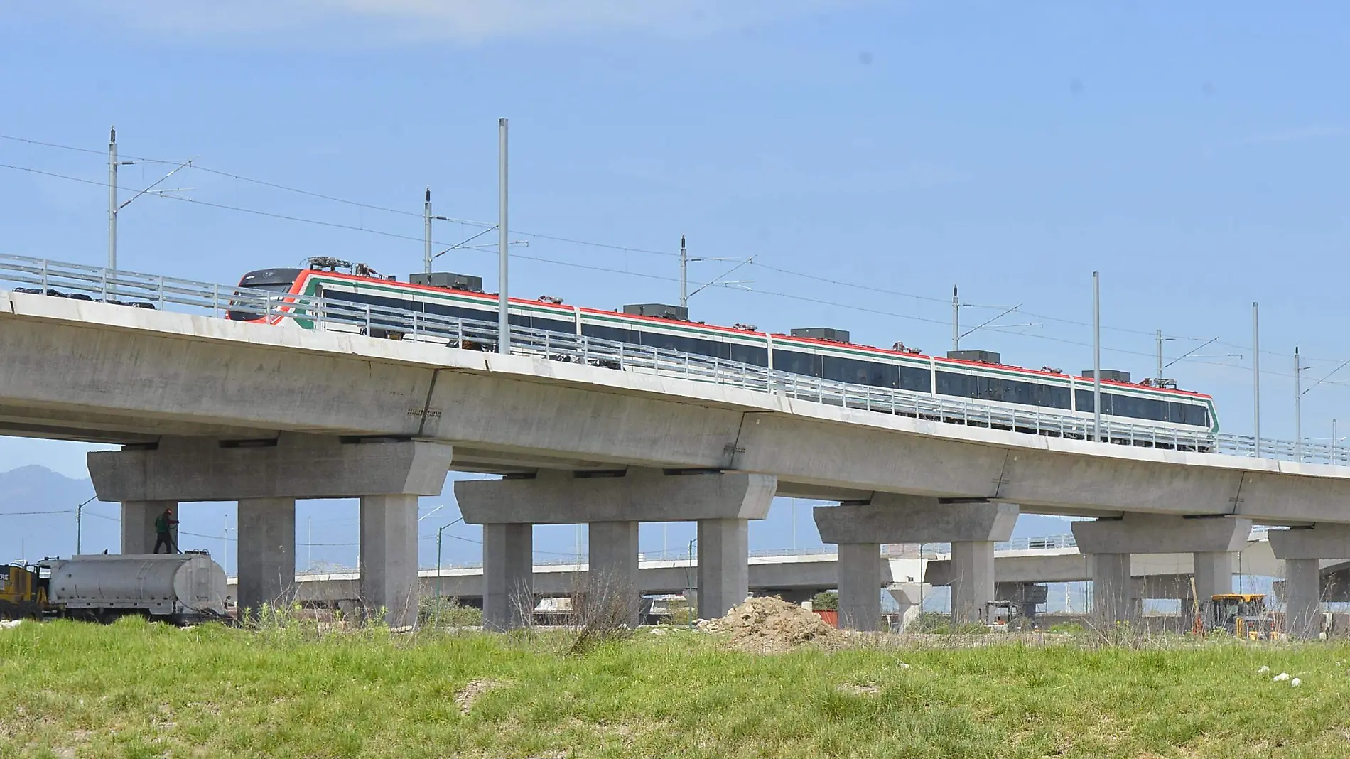 TREN INTERURBANO01